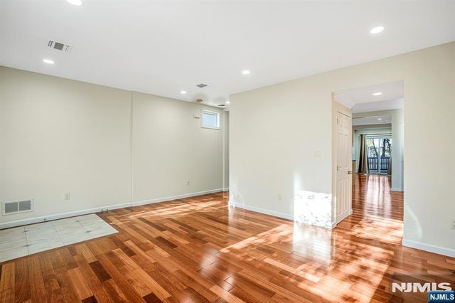 81 Washington Place, East Rutherford, NJ 07073