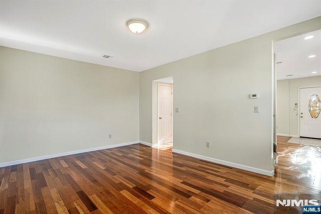 81 Washington Place, East Rutherford, NJ 07073