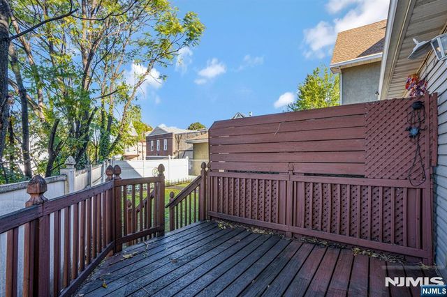 81 Washington Place, East Rutherford, NJ 07073