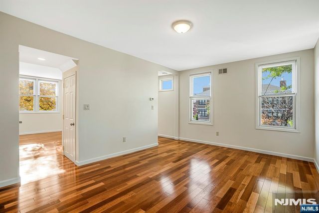 81 Washington Place, East Rutherford, NJ 07073