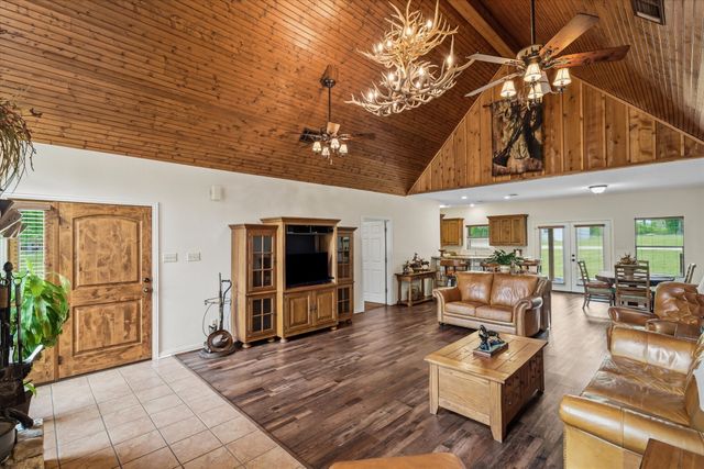 167 VZ County Road 4202, Canton, TX 75103