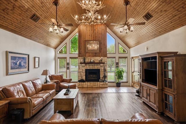 167 VZ County Road 4202, Canton, TX 75103