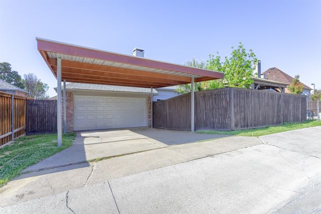 1332 Barclay Drive, Carrollton, TX 75007