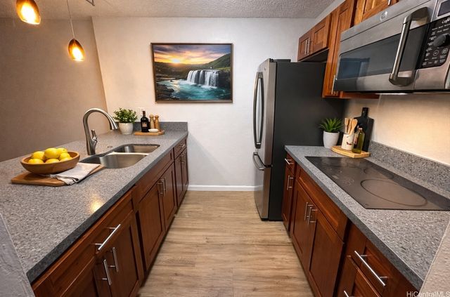 98-500 Koauka Loop 20F, Aiea, HI 96701