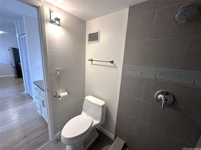 98-500 Koauka Loop 20F, Aiea, HI 96701