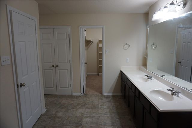 10615 N Chestnut Pathway, Tomball, TX 77375