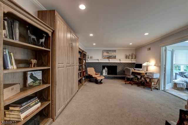 31 W End Ave, Pequannock Twp., NJ 07444