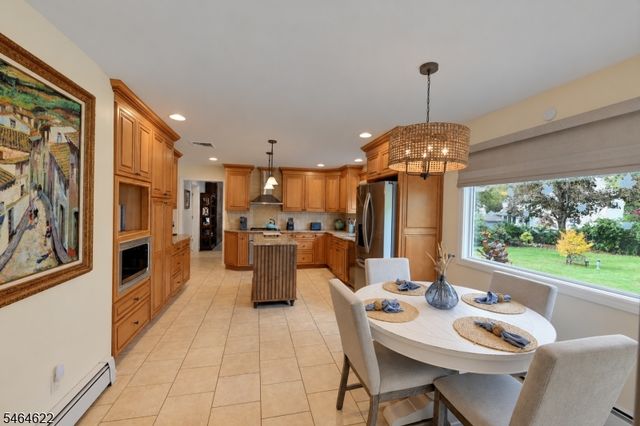 31 W End Ave, Pequannock Twp., NJ 07444
