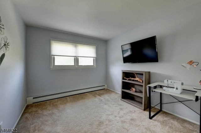 31 W End Ave, Pequannock Twp., NJ 07444