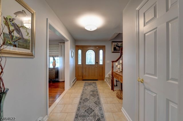 31 W End Ave, Pequannock Twp., NJ 07444