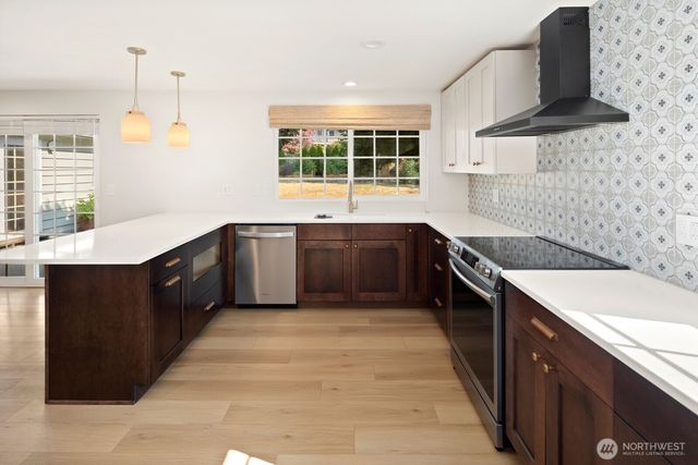 1410 198th Street, Shoreline, WA 98177