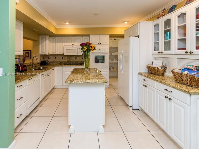 5524 Garfield Street, Hollywood, FL 33021