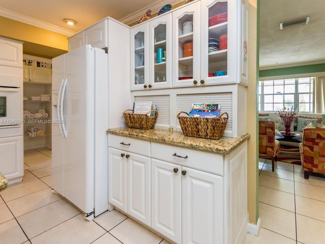 5524 Garfield Street, Hollywood, FL 33021