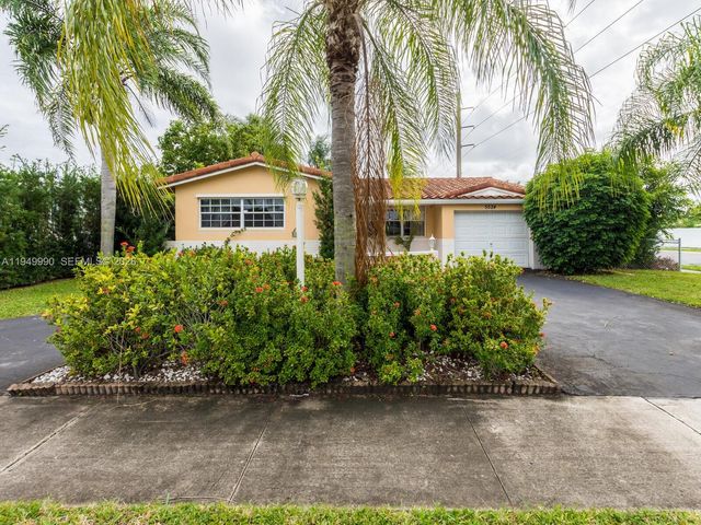 5524 Garfield Street, Hollywood, FL 33021