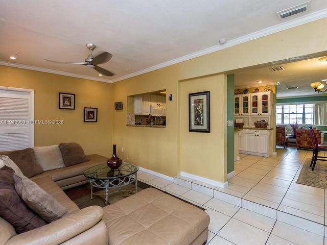 5524 Garfield Street, Hollywood, FL 33021