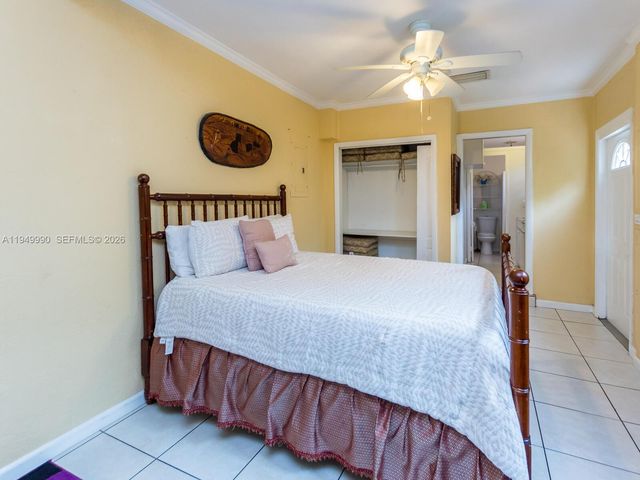 5524 Garfield Street, Hollywood, FL 33021