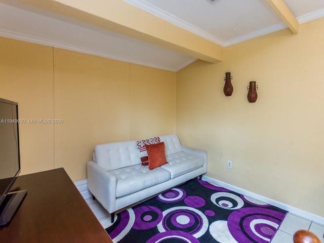 5524 Garfield Street, Hollywood, FL 33021