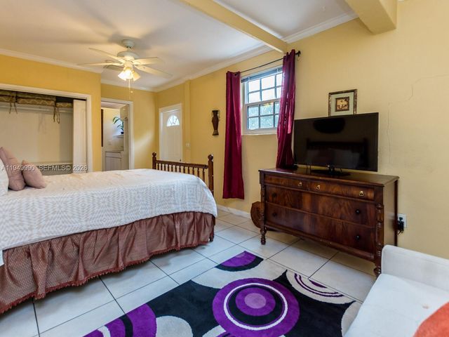 5524 Garfield Street, Hollywood, FL 33021