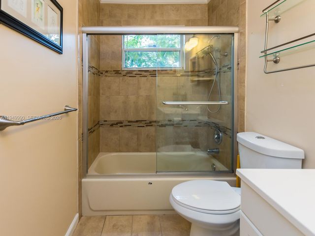 5524 Garfield Street, Hollywood, FL 33021