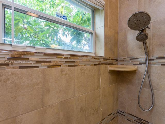 5524 Garfield Street, Hollywood, FL 33021