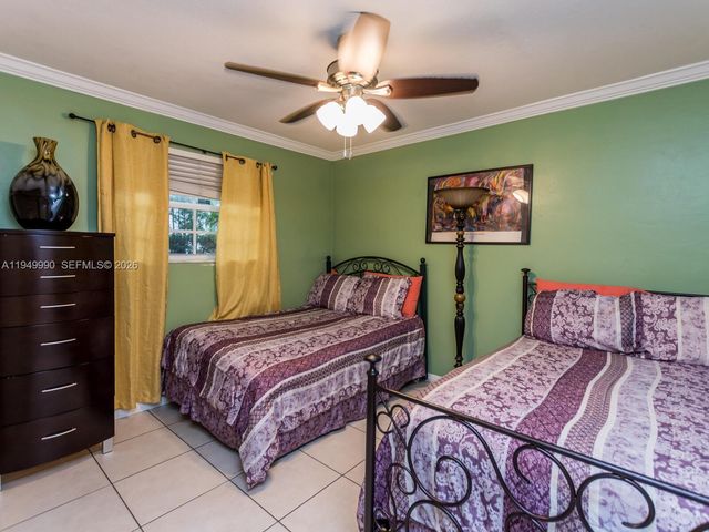 5524 Garfield Street, Hollywood, FL 33021