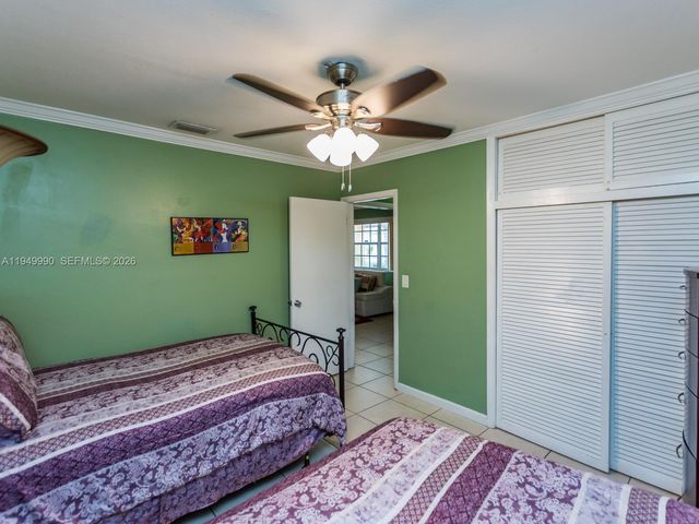 5524 Garfield Street, Hollywood, FL 33021