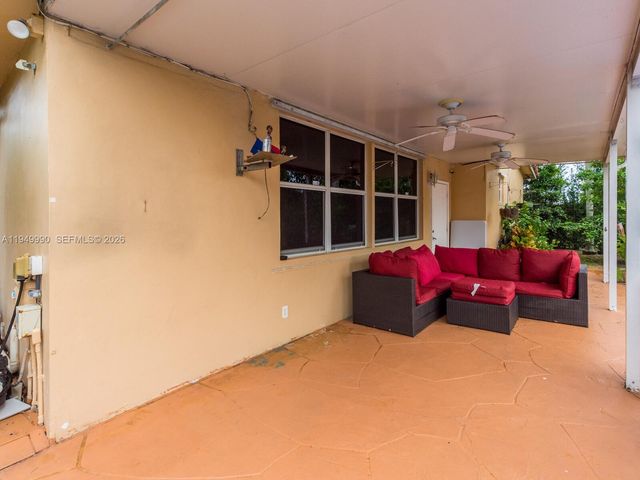 5524 Garfield Street, Hollywood, FL 33021
