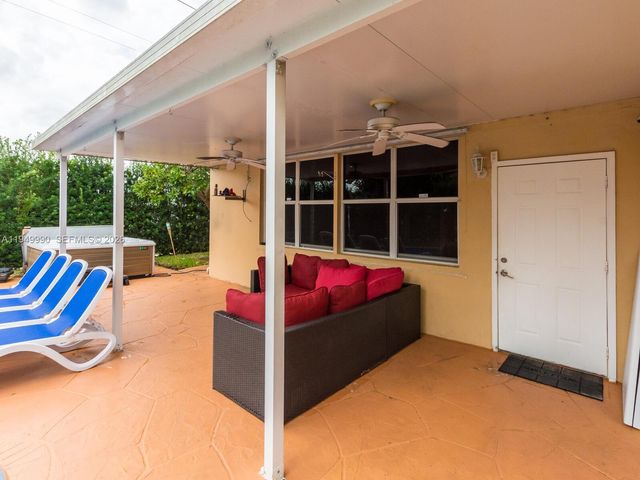 5524 Garfield Street, Hollywood, FL 33021