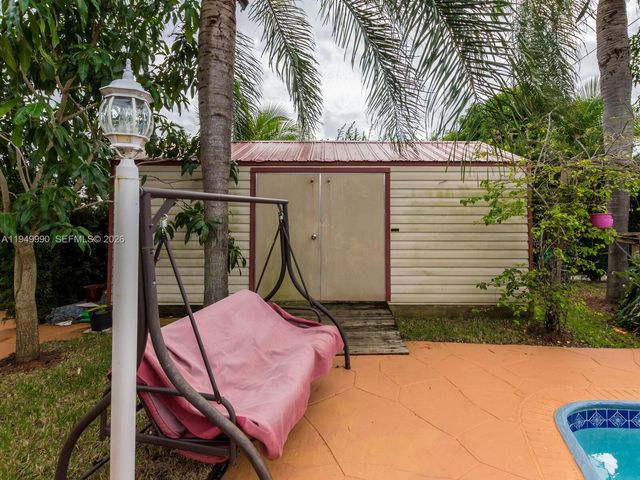 5524 Garfield Street, Hollywood, FL 33021