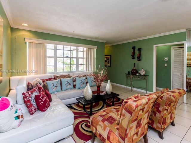 5524 Garfield Street, Hollywood, FL 33021