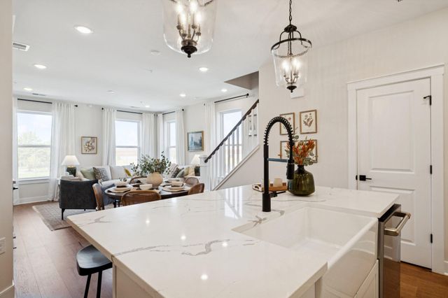 14928 DECO CIR, Chantilly, VA 20151