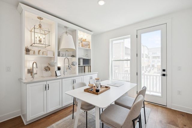 14928 DECO CIR, Chantilly, VA 20151