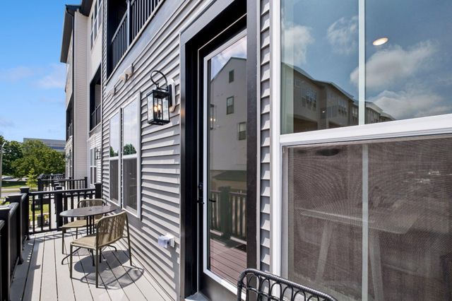 14928 DECO CIR, Chantilly, VA 20151