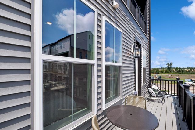 14928 DECO CIR, Chantilly, VA 20151