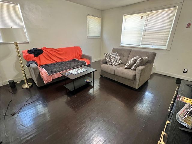 806 Inwood St, Homewood Brushton, PA 15208