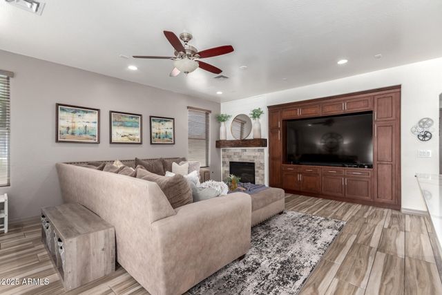 4423 W LODGE Drive, Laveen, AZ 85339