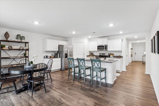 248 Artist Avenue, Johnson City, TN 37615