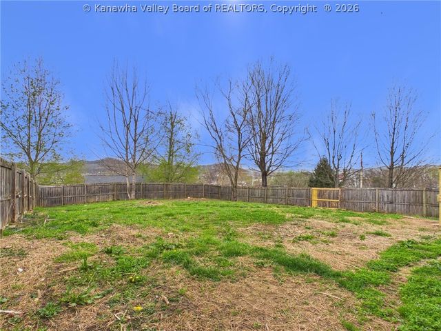 5600 Habitat Street, South Charleston, WV 25177