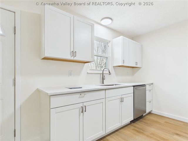 5600 Habitat Street, South Charleston, WV 25177