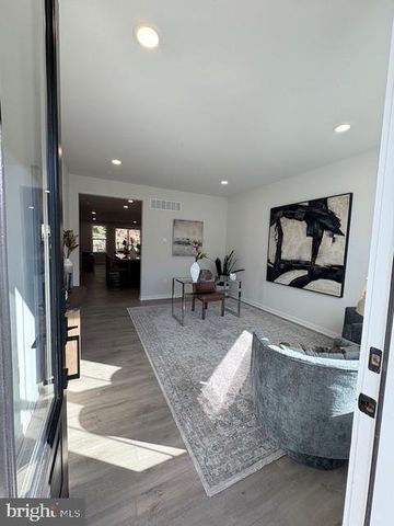 36 GRAYSON LN, Downingtown, PA 19335