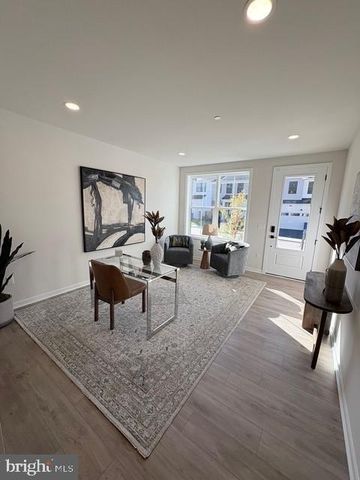 36 GRAYSON LN, Downingtown, PA 19335