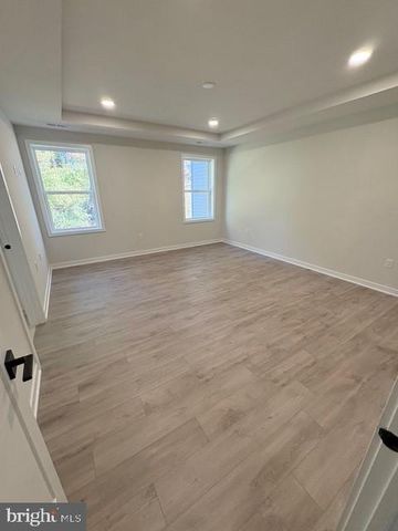 36 GRAYSON LN, Downingtown, PA 19335