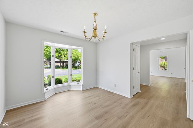 9504 Drakeford Drive, Indianapolis, IN 46260