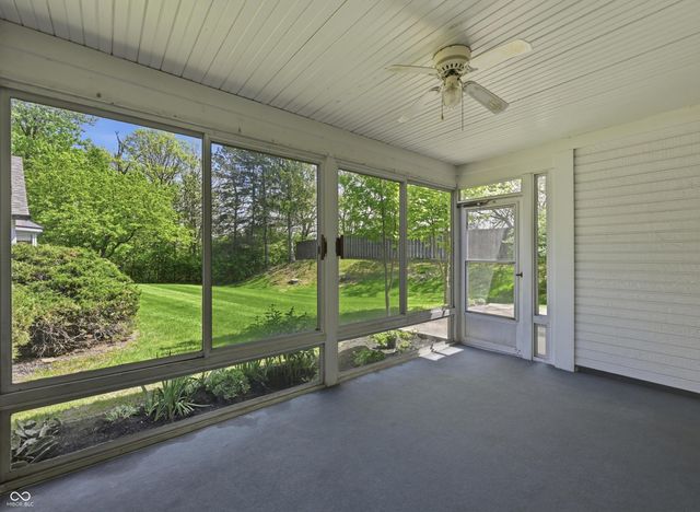 9504 Drakeford Drive, Indianapolis, IN 46260