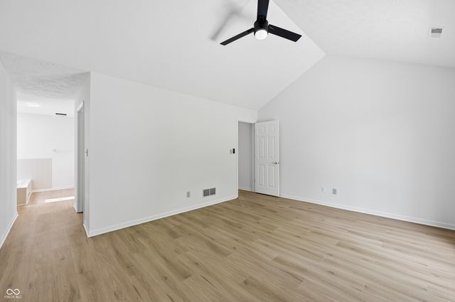 9504 Drakeford Drive, Indianapolis, IN 46260