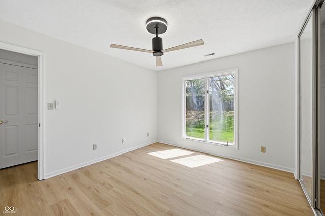 9504 Drakeford Drive, Indianapolis, IN 46260