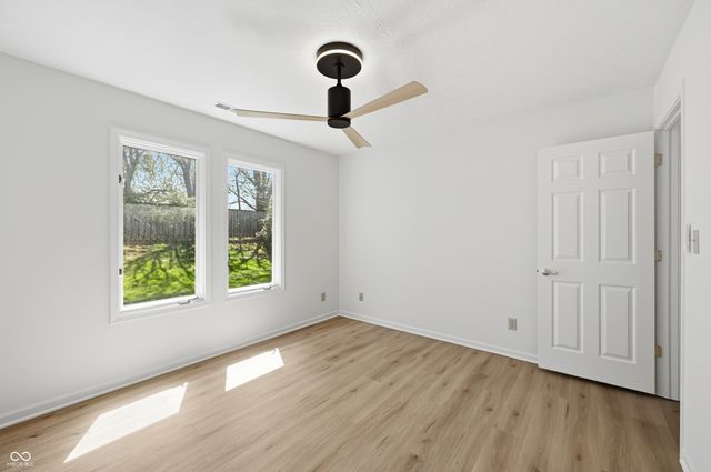 9504 Drakeford Drive, Indianapolis, IN 46260
