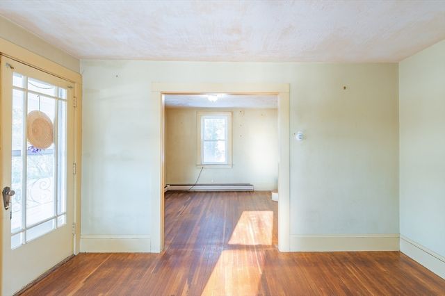 9 Oxbow Rd, Falmouth, MA 02536