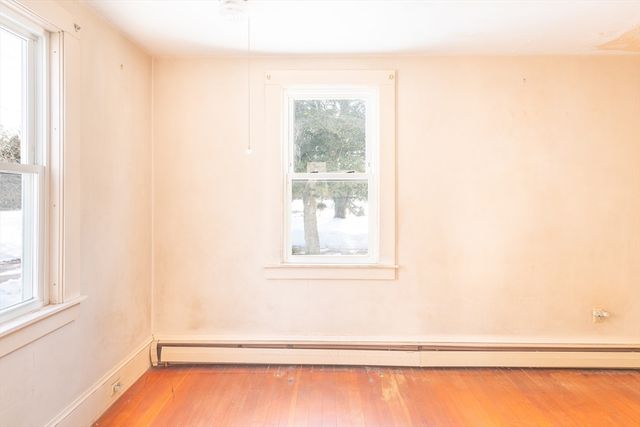 9 Oxbow Rd, Falmouth, MA 02536