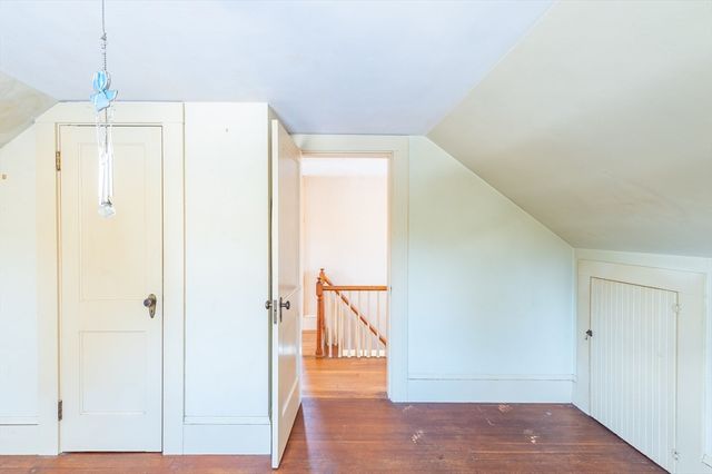 9 Oxbow Rd, Falmouth, MA 02536